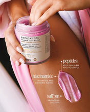 Cargar imagen en el visor de la galería, Truly Birthday Sex Shimmer Body Butter
