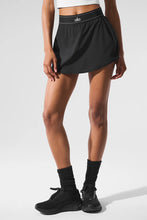 Cargar imagen en el visor de la galería, Alo yoga Match Point Tennis Skirt
