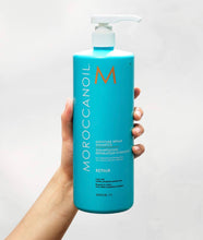 Cargar imagen en el visor de la galería, Shampoo Reparador Moroccanoil 1 litro
