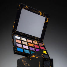Cargar imagen en el visor de la galería, Luis Torres x Beauty Creations Paleta de Sombras
