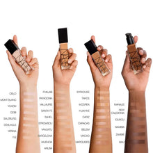 Cargar imagen en el visor de la galería, Base NARS Natural Radiant Longwear Foundation
