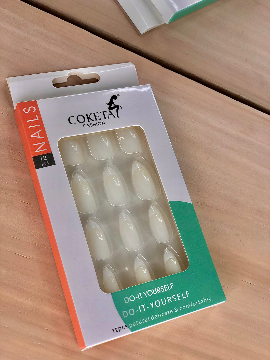 Coketa Fashion Nails